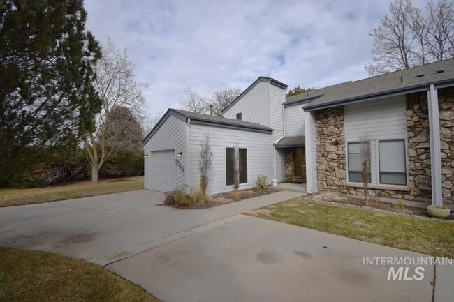 Photo - 7344 Modoc St