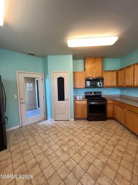 Photo - 1325 S Meadows Pkwy