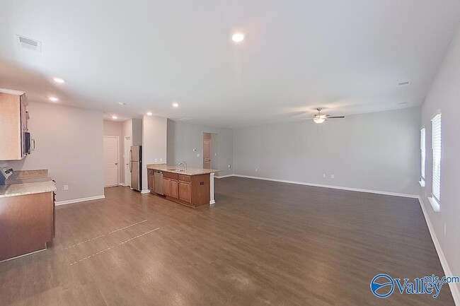 Photo - 1139 Freedom Pkwy