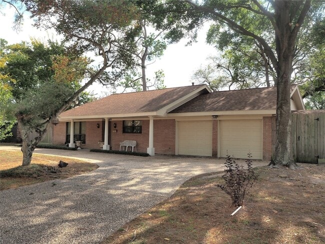 Photo - 10319 Raritan Dr