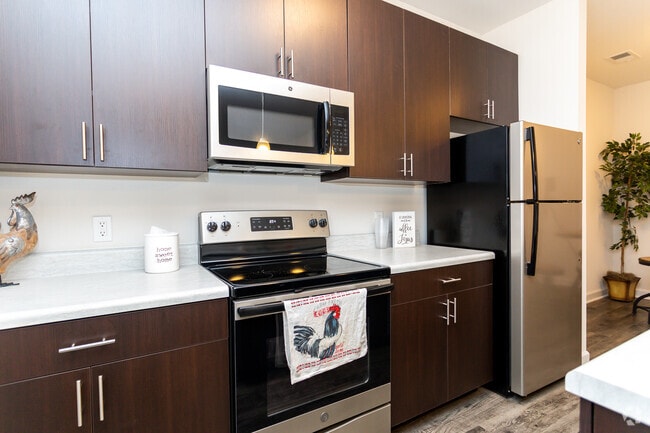 2BR,2BA - The Gates at Highland apartment homes