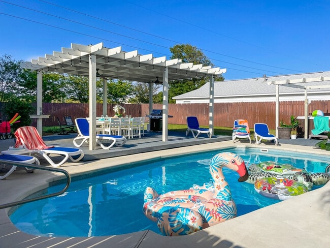 Photo - 4421 Luke Ave Unit ID1285889P