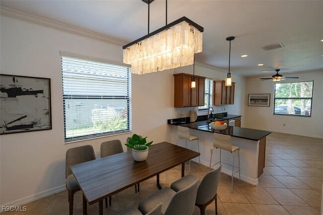 Photo - 2769 Via Piazza Loop