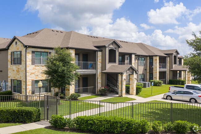 Town Creek Village Apartments - Town Creek Village Apartments