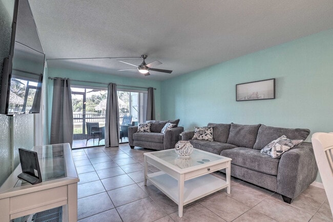 Building Photo - 6372 Palma Del Mar Blvd S Unit SI FL1-ID1546269P