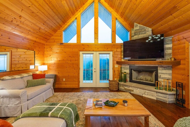 Building Photo - 629 Cherry Hill Dr Unit ID1292596P