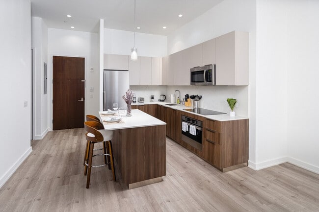 Photo - 140 Fulton St Unit ID1058800P