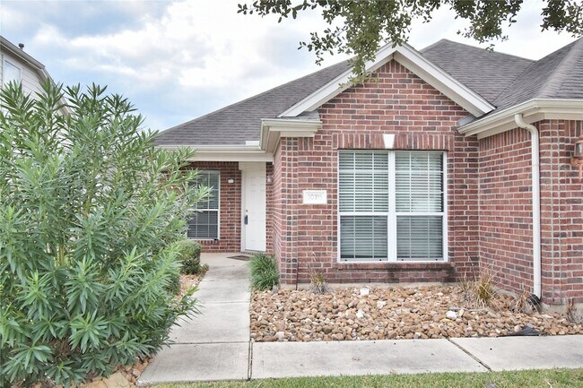Photo - 30315 Castle Forest Dr