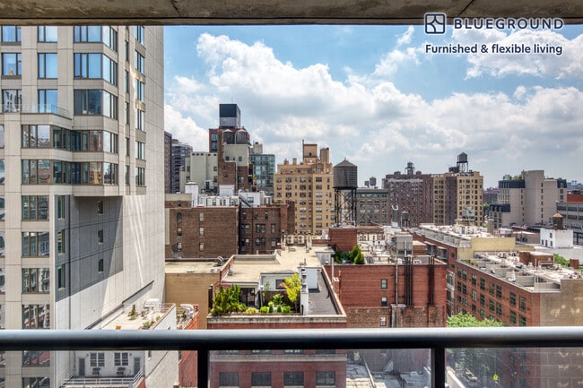 Photo - 290 3rd Ave Unit SI FL15-ID1189