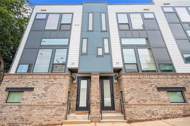 Photo - 411 Charles Ave