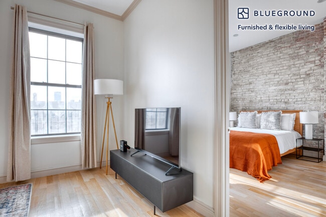 Photo - 371 E 10th St Unit FL6-ID1044