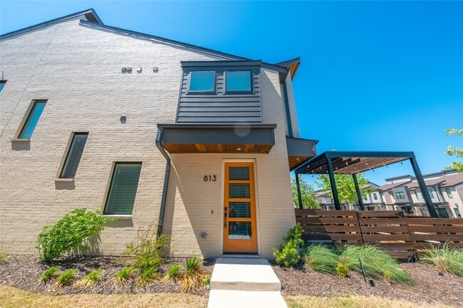 Photo - 813 Emerling Dr