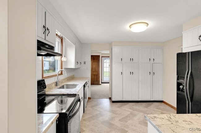 Photo - 17 Walcott St