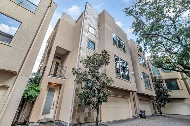 Photo - 2413 Ralph St