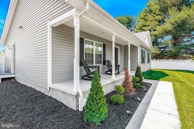 Photo - 631 W Mt Vernon St