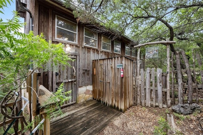 Building Photo - 15207 Farm to Market Rd 2769