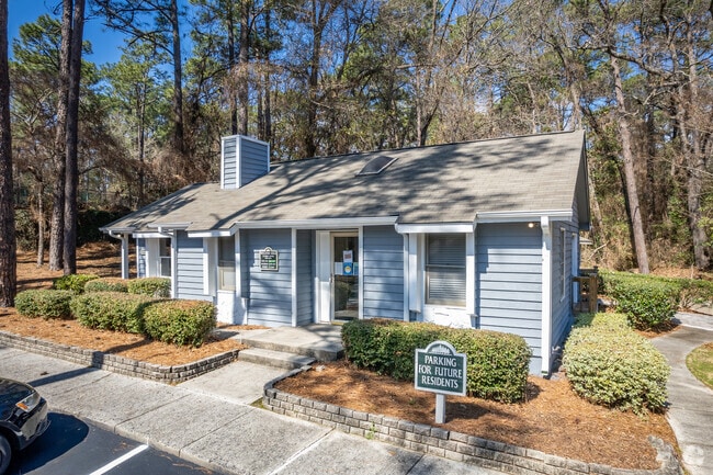 Leasing Office - Skylar Pointe Apartments