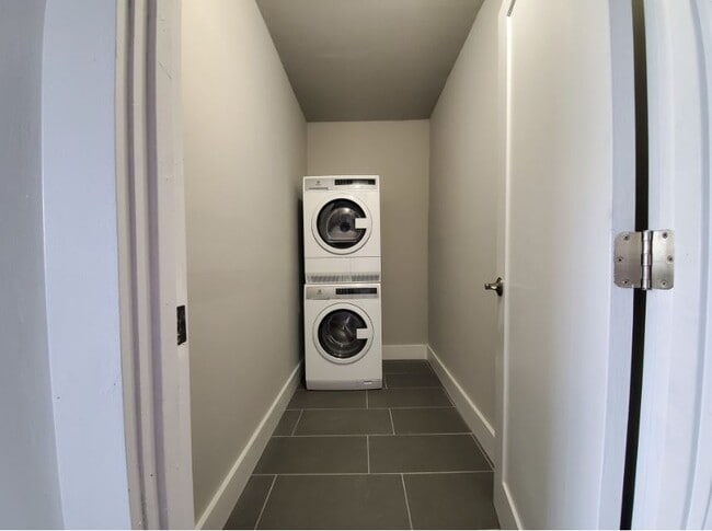 Photo - Emerson Flats