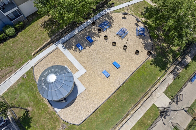 Photo - The Hilltop Apartment Homes