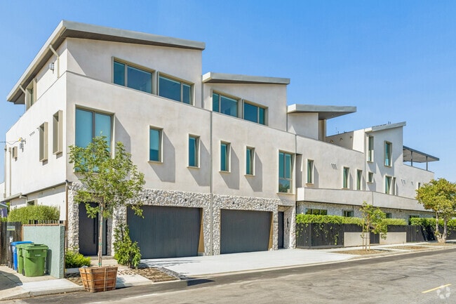 Building Photo - 11835 Tennessee Pl