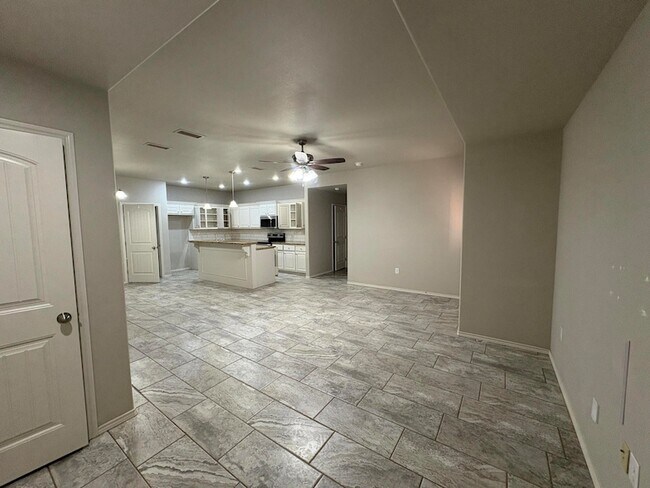 Photo - 2623 113th St