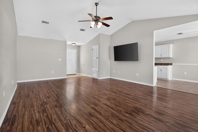 Photo - 3151 Forrest Ave