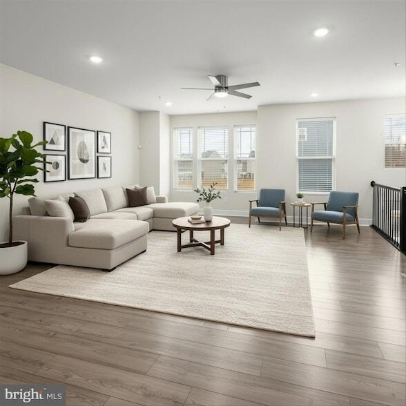 Photo - 304 Sweetbay Rd