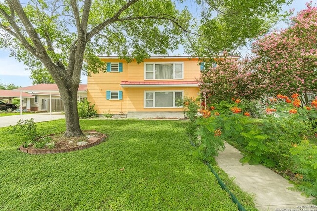 Photo - 416 Alexander Hamilton Dr