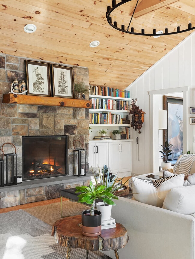 Photo - 2046 Lakeside Dr W Unit SI ID1502225P