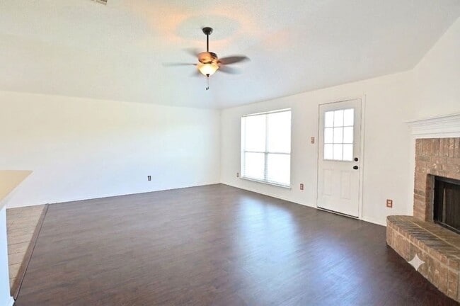 Photo - 1631 Mt Zion Dr