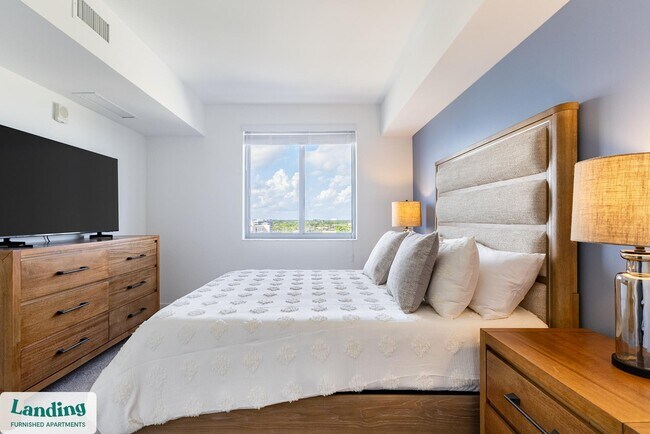 Photo - 200 NE 1st Ave Unit 911