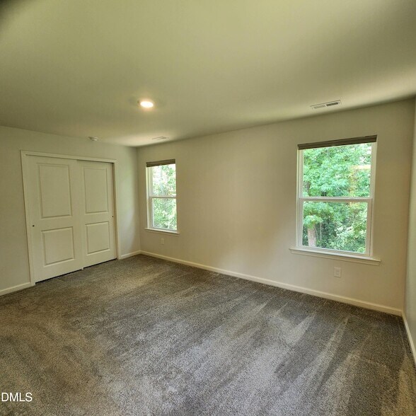 Photo - 3000 Spline Cir