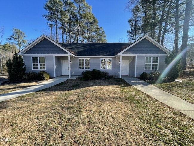 Building Photo - 20-A Korea St Unit A