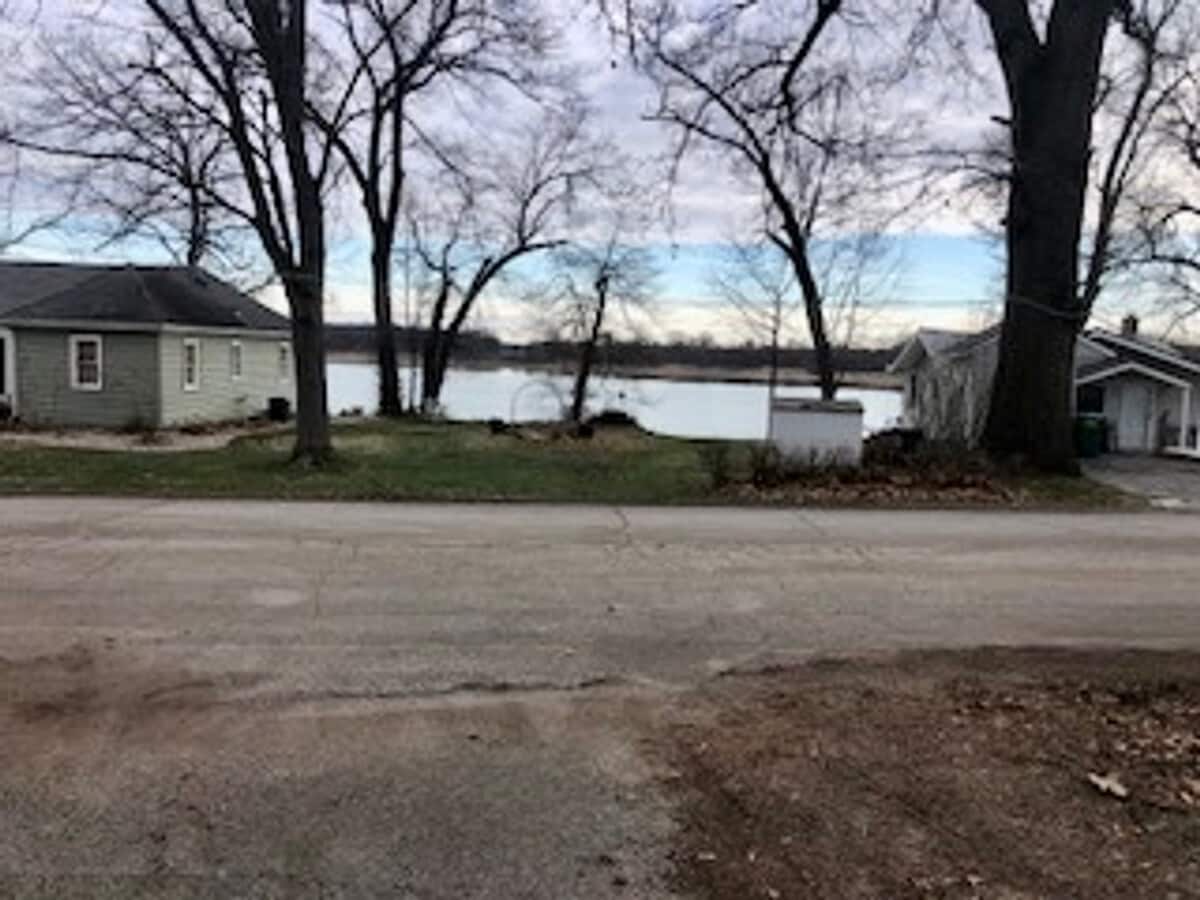 Photo - 321 Lakeside Dr Unit ID1328990P