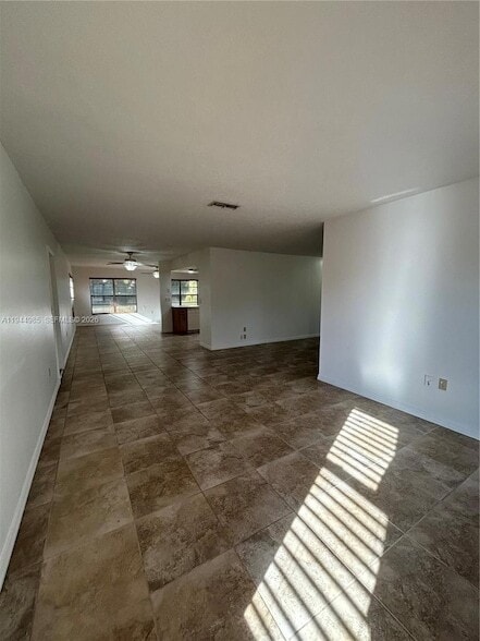 Photo - 4201 Navarre Ave