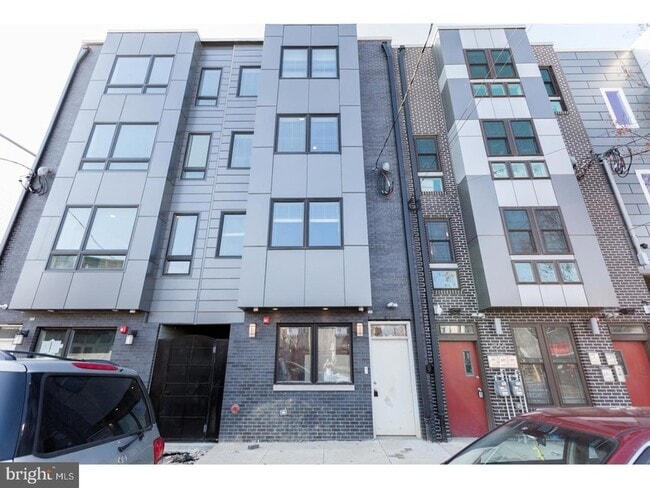 Building Photo - 2564 Frankford Ave Unit 1