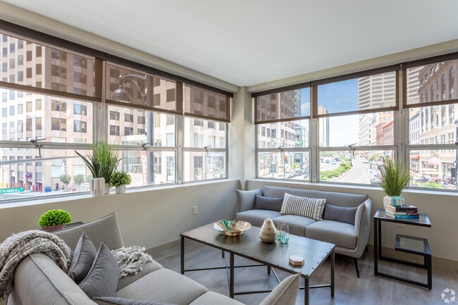 Pearl 111 B2BR Living Area - Spectra Pearl