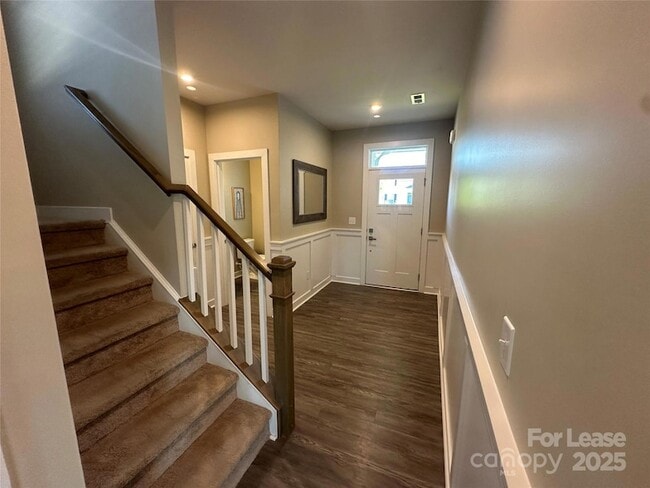 Photo - 1539 Spruce Ln