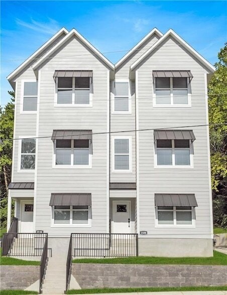 Building Photo - 1510 N Gregg Ave