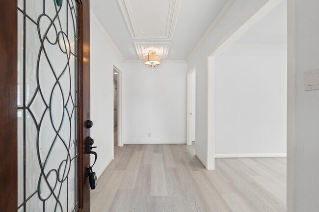 Photo - 6249 Overbrook Ln