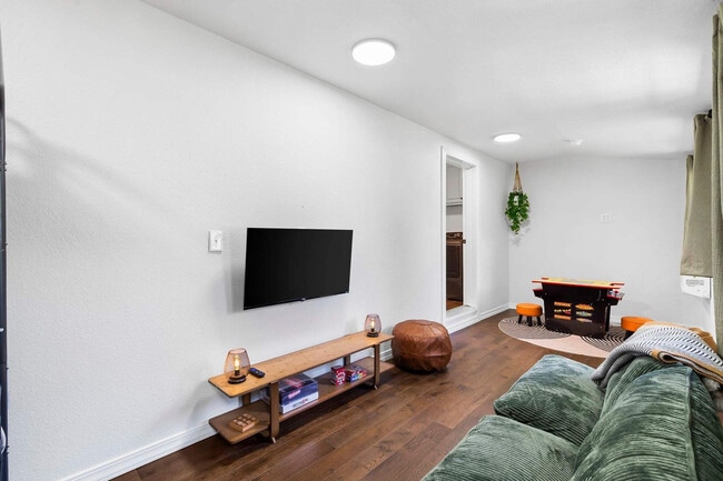Photo - 3 Kirkby Cir Unit SI ID1621864P