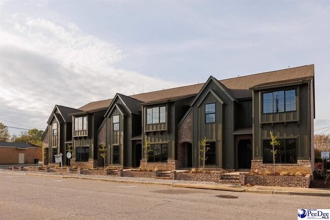 Building Photo - 501 W Cheves St