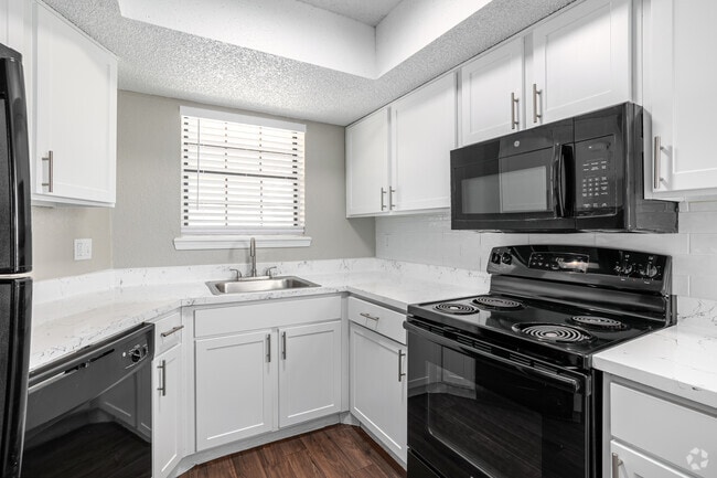 Copperfield Apartments - Kitchen - Copperfield Apartments