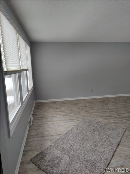 Photo - 32 Cascade Dr