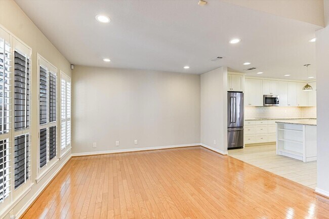 Photo - 8405 Cima Serena Ct