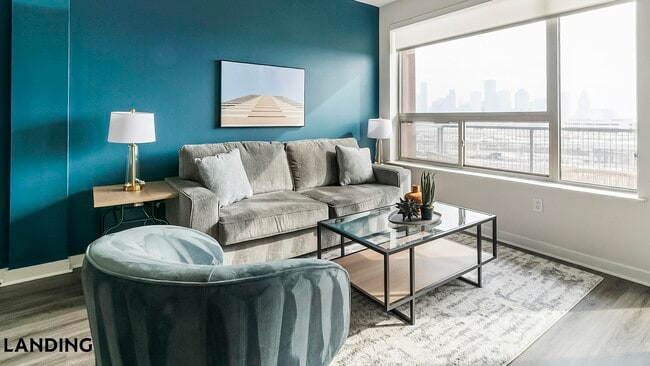 Building Photo - 825 Usener St Unit 748