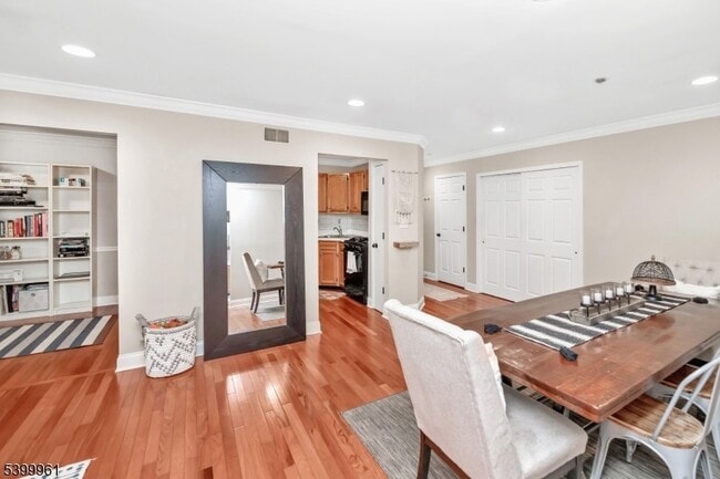 Photo - 52 Brookside Ln