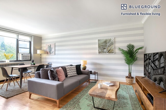 Building Photo - 10 Downing St Unit FL4-ID132