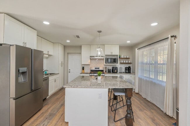 Photo - 151 N Lorraine Dr Unit SI ID1244360P