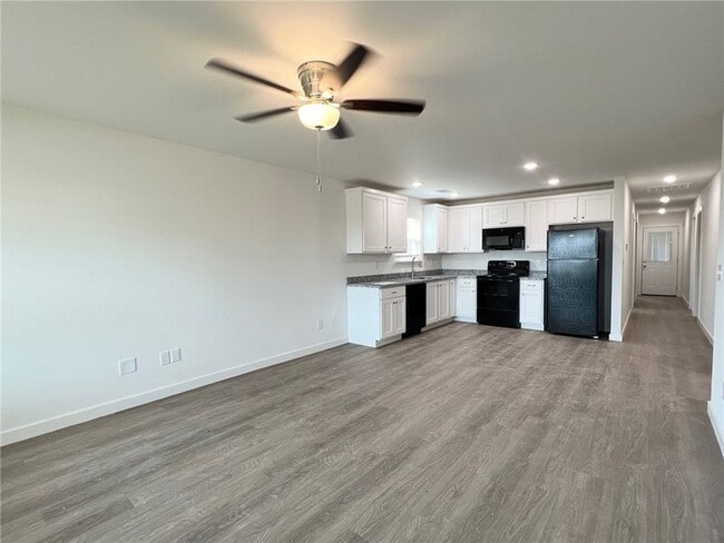 Photo - 618 NW 68th Ave